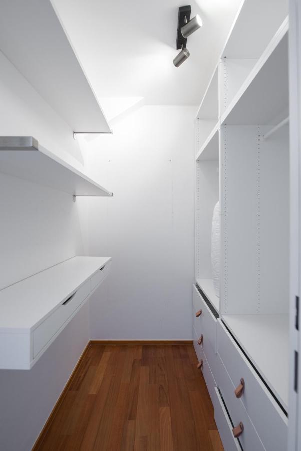 Apartment With Balcony And Parking Near The Prague Museum Exterior photo