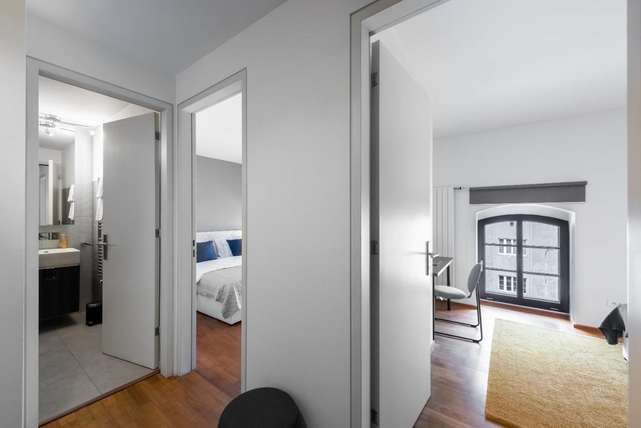 Apartment With Balcony And Parking Near The Prague Museum Exterior photo